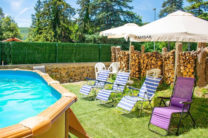 Casa rural para 12 personas, con piscina y jardín en Ulzamaldea - 2