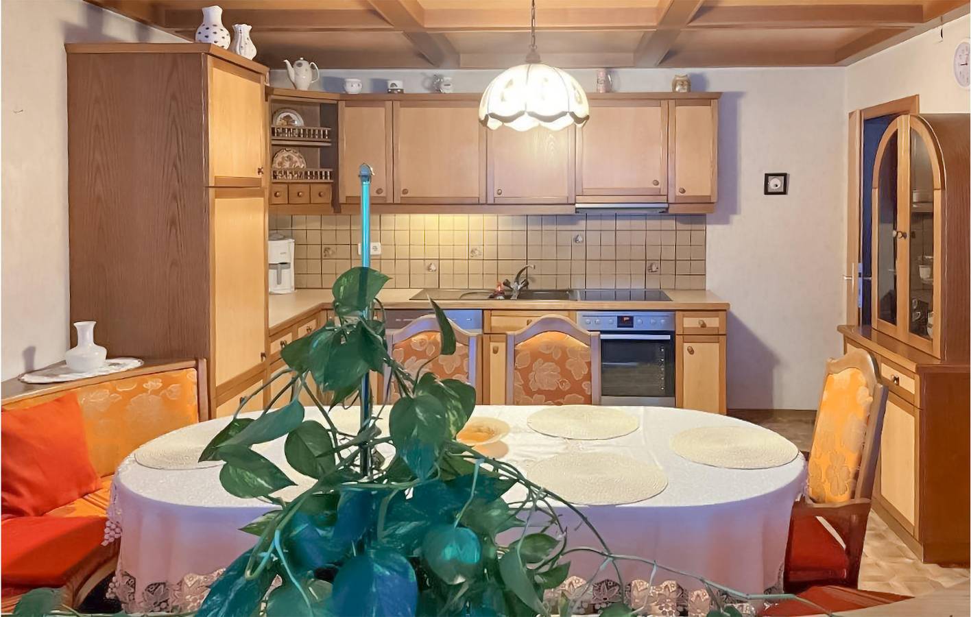 Ganze Ferienwohnung, Geräumige 2-Zimmer-Wohnung in der Nähe der Drau und des Stadtzentrums von Paternion in Villach-Land