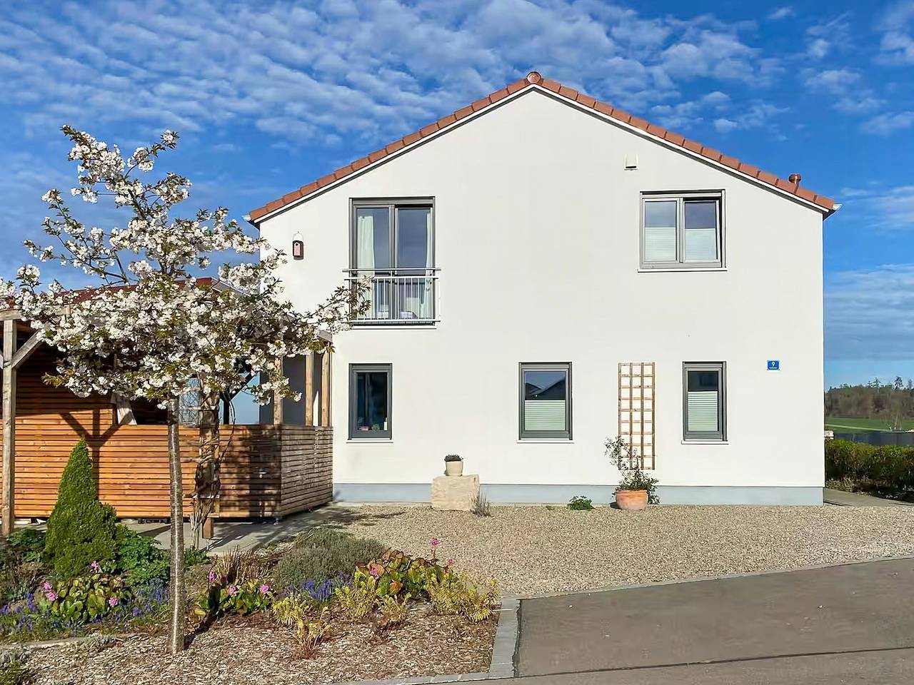 Ferienhaus am Wanderweg bei Neuburg in Oberhausen (Bayern), Romantische Straße