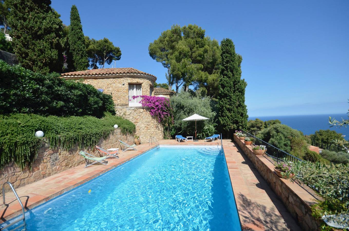 Alquiler villa con piscina en Begur, Aiguablava in Begur, Costa Brava