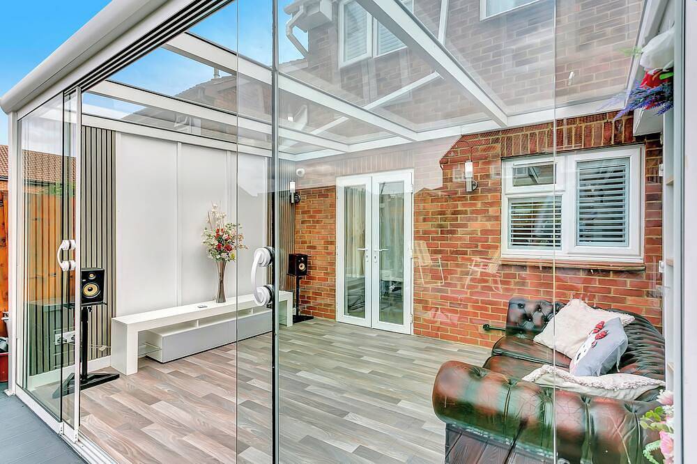 Aspen Close – 4-Bedroom Retreat with Spa, Sauna & Gym in Aylesbury in Buckinghamshire