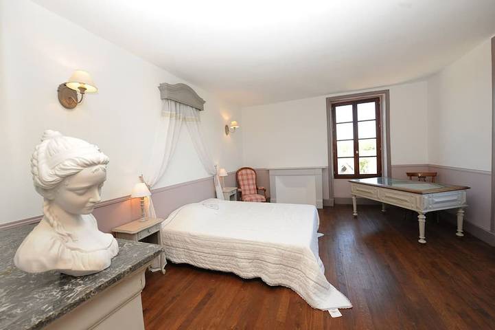 Location de vacances pour 15 personnes, avec jardin et terrasse à Vayrac - 2