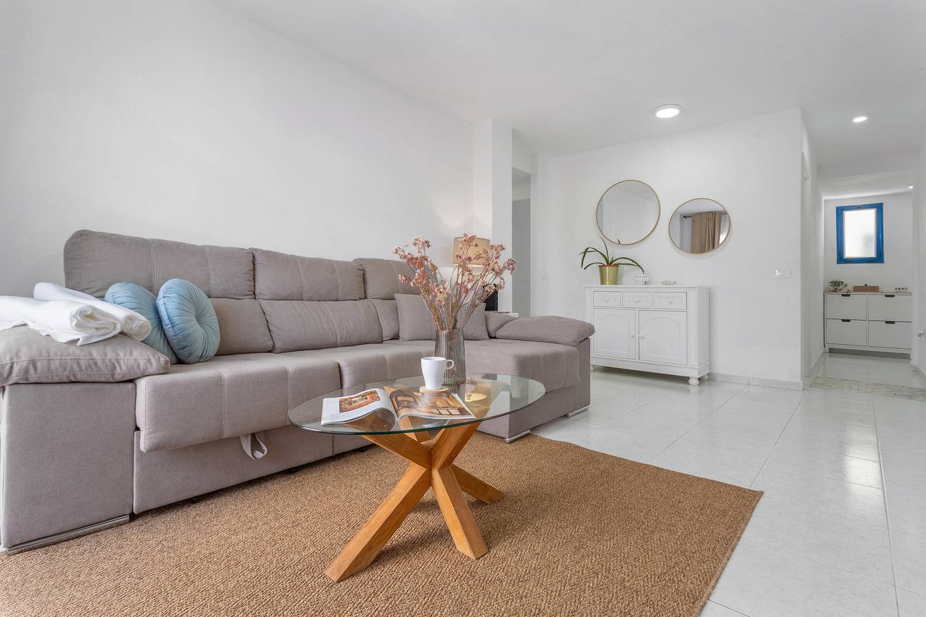 Apartamento entero, Vacaciones 'Retama' con vistas al mar, balcón y Wi-Fi in La Postura, Adeje