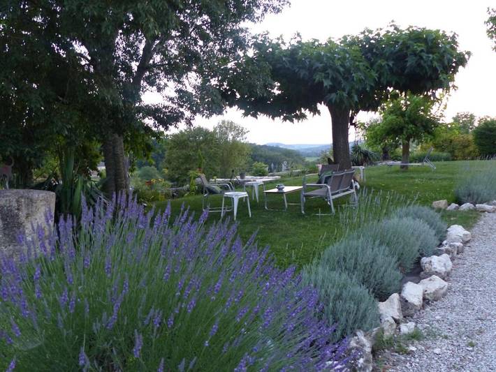 Gîte pour 4 personnes, avec jardin et piscine ainsi que vue sur le lac et vue à Saint-Cyprien (Lot) - 3