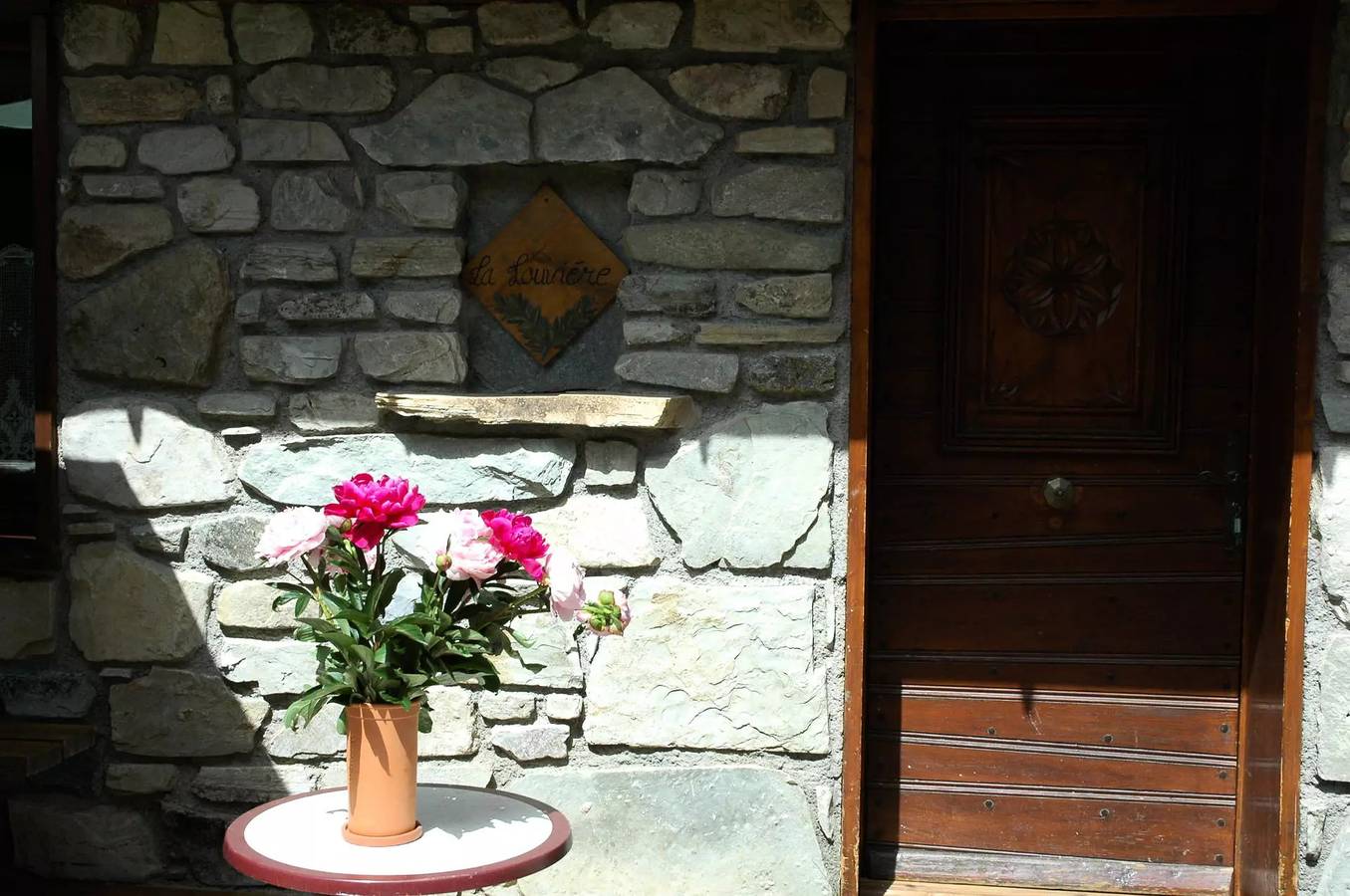 Ganze Wohnung, Ferienwohnung in Chalet für 12, in der Nähe von Pisten in Le Corbier, Villarembert