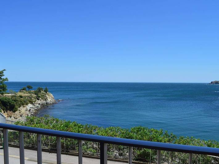 Gîte pour 6 personnes, avec terrasse dans Plage des Elmes - 2