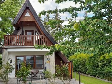 Bauernhof für 4 Personen, mit Garten und Terrasse sowie Seeblick, mit Haustier an der Ostsee