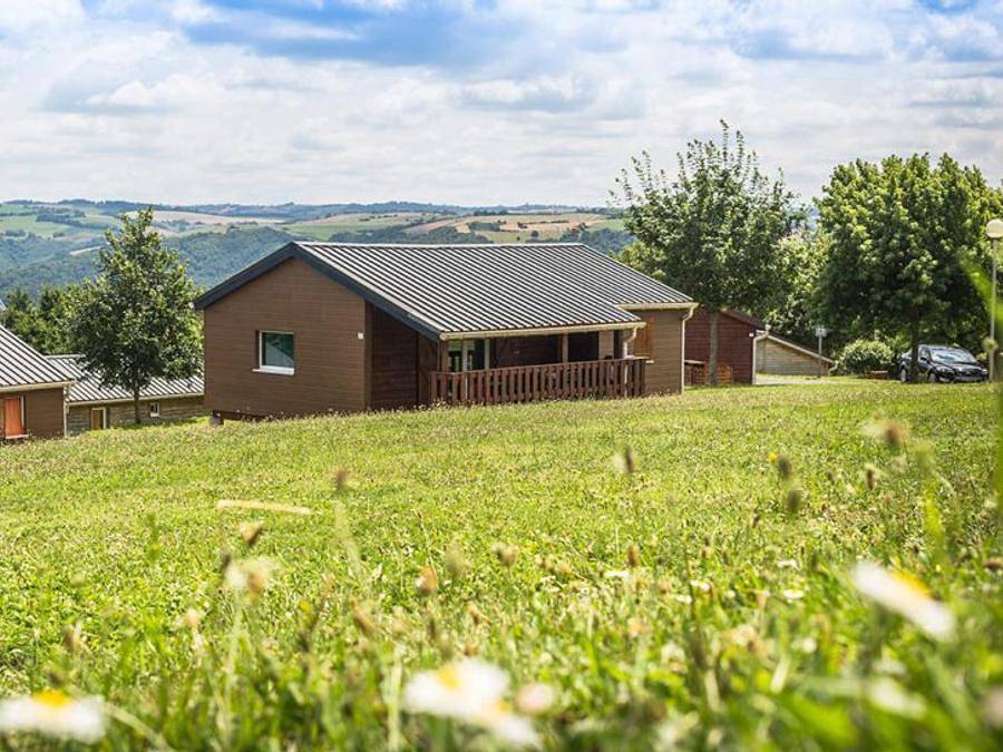 Camping Domaine Vallée Du Tarn - Chalet 6 persons - Les Erables in Saint-Cirgue, Albi region