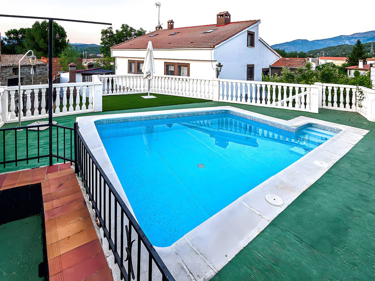 Apartamento para 22 Personas en Navaluenga, Valle del Alberche