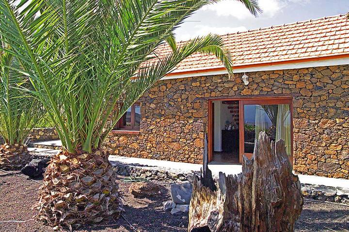 Chalet para 2 personas, con jardín en El Hierro - 3