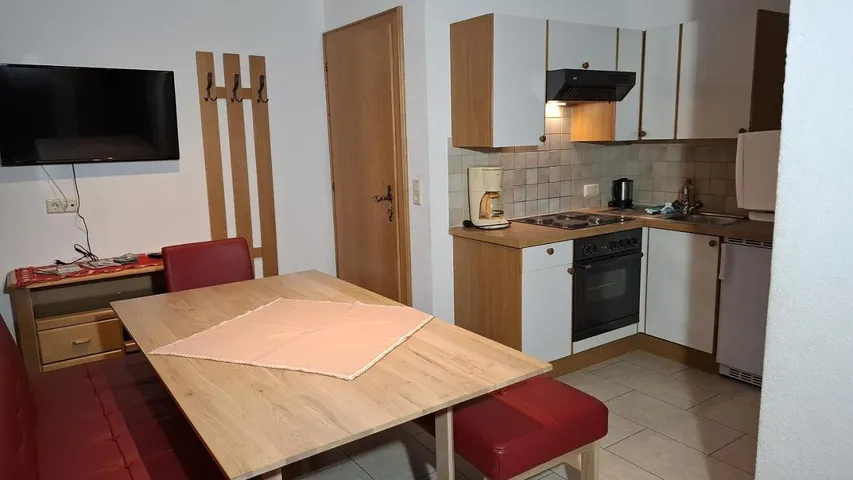 Gästehaus für 5 Personen, mit Sauna und Ausblick sowie Garten - 1