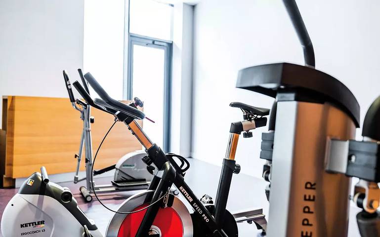 Estudio entero, Estudio 2 personas in Boulogne-Billancourt, Altos del Sena