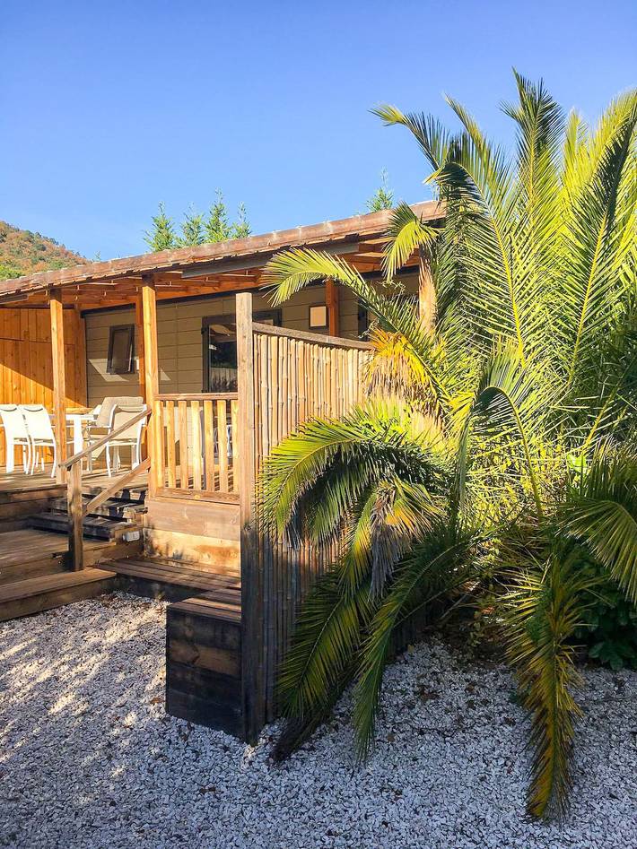 Location de vacances pour 6 personnes, avec jacuzzi ainsi que jardin et piscine à La Garde-Freinet