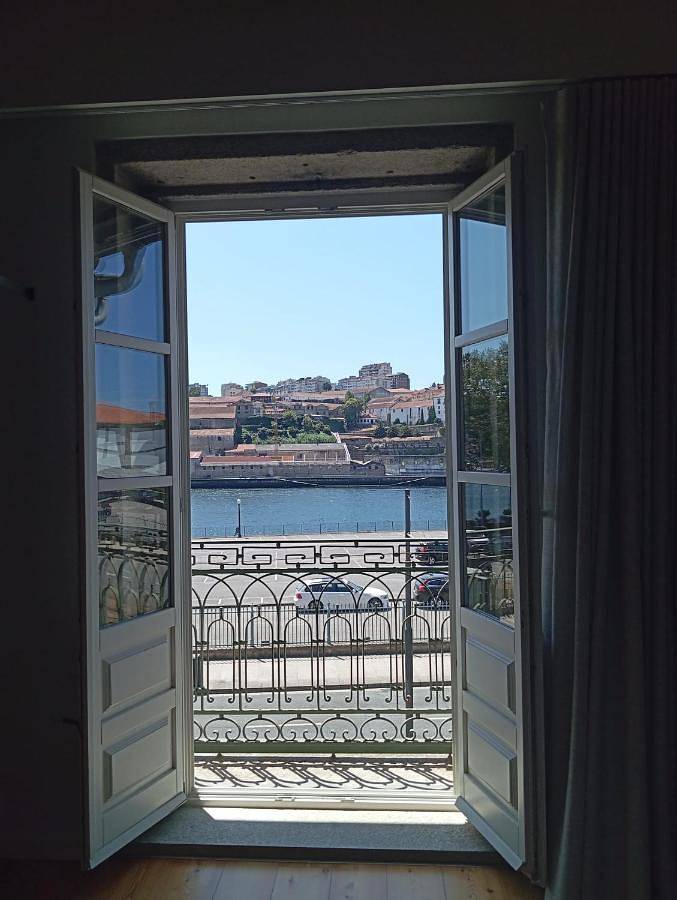 Penthouse Apartment in Miragaia (Porto), Oporto
