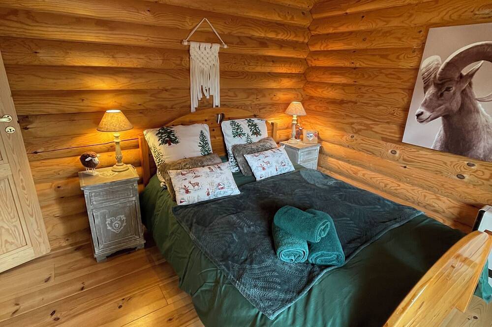 Cabaña de troncos de madera in Roubion, Nizza Region