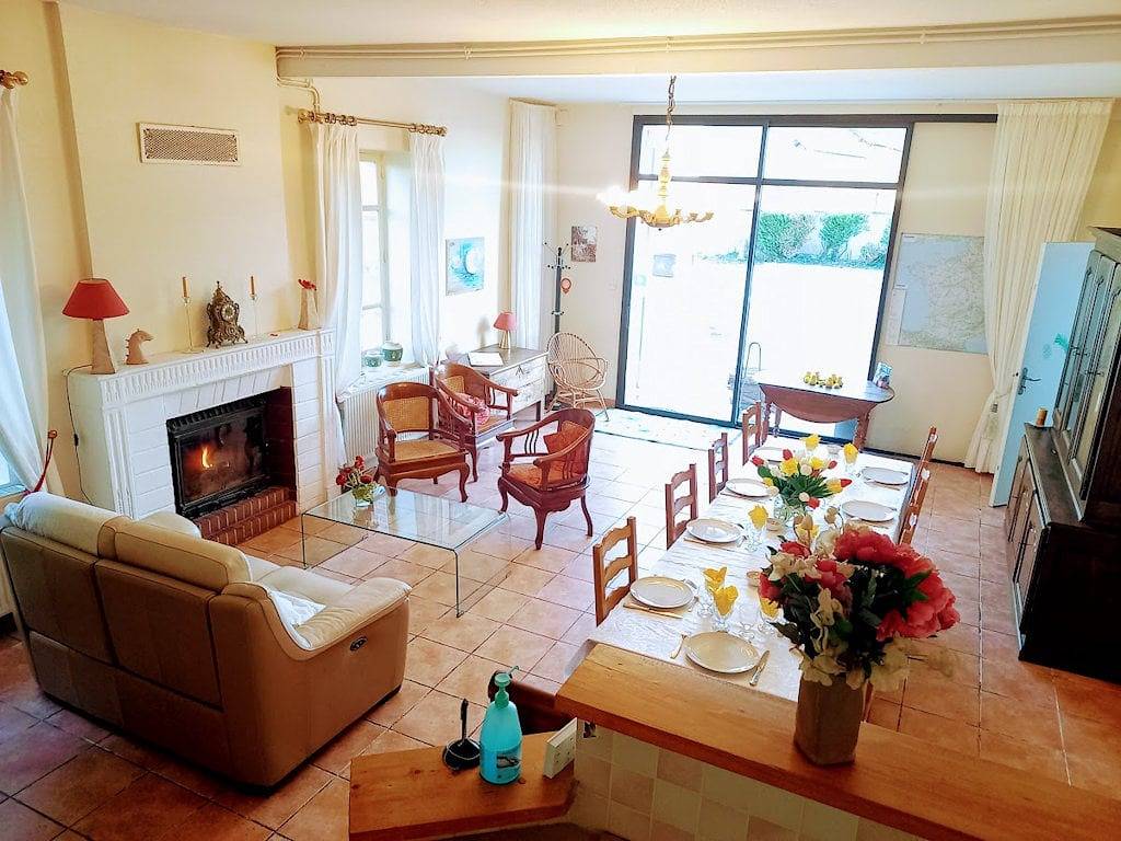 Les Malvaux - Chambre Orange in Huriel, Région de Montluçon
