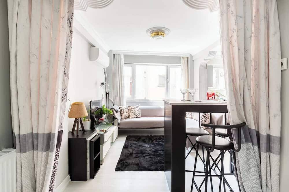 Ganze Wohnung, Practical and Cozy Flat Near Taksim İstiklal in Beyoğlu, Kuloğlu Mahallesi