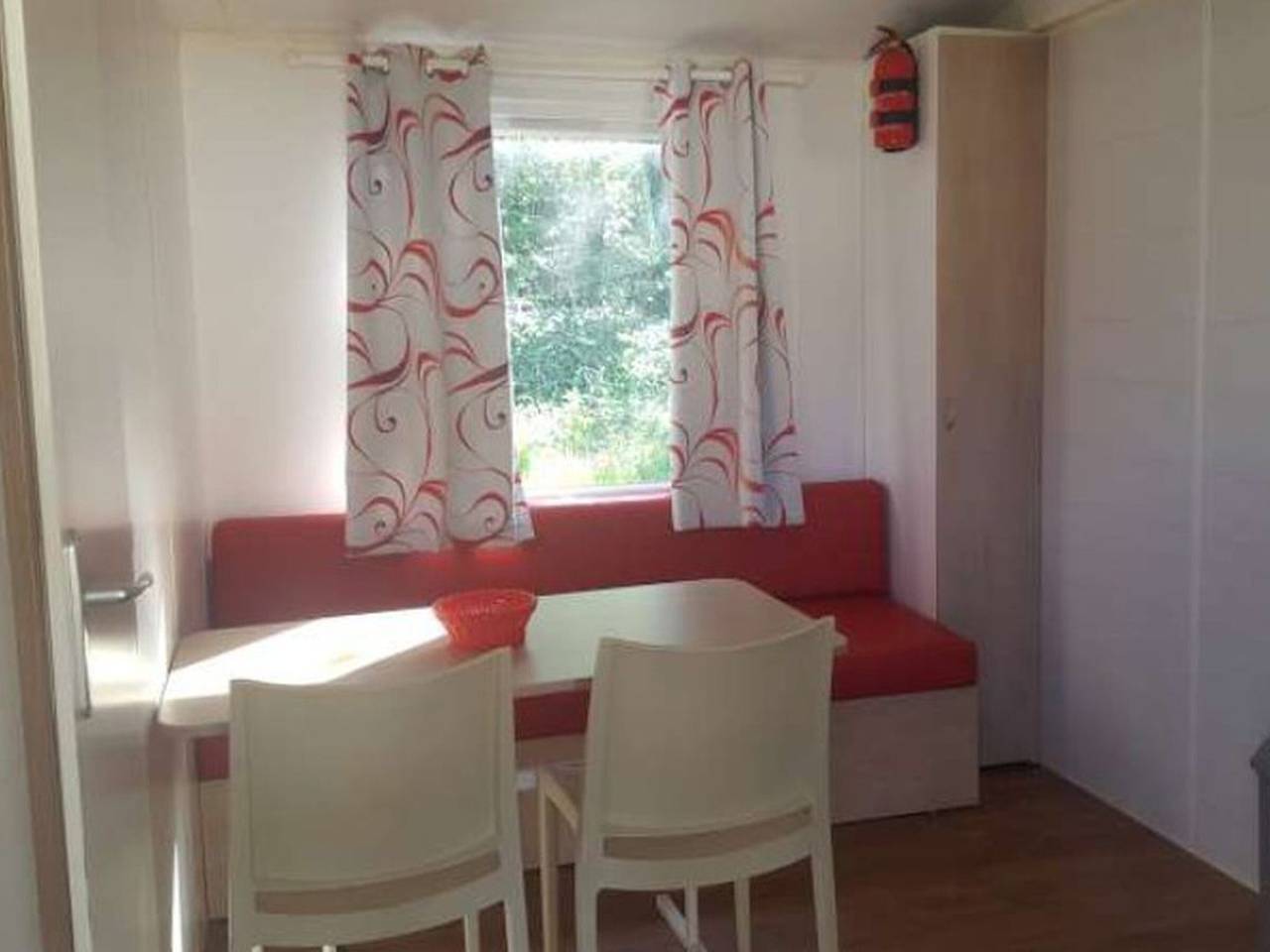 Acogedor mobil-home con terraza - 4 pers. in Anduze, Cevenas