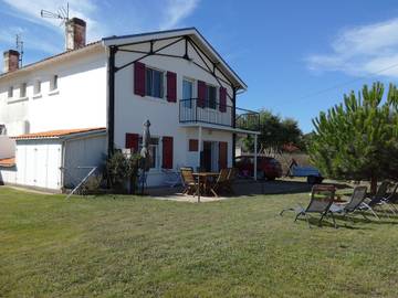 Gîte pour 8 personnes, avec terrasse dans Marennes-Plage