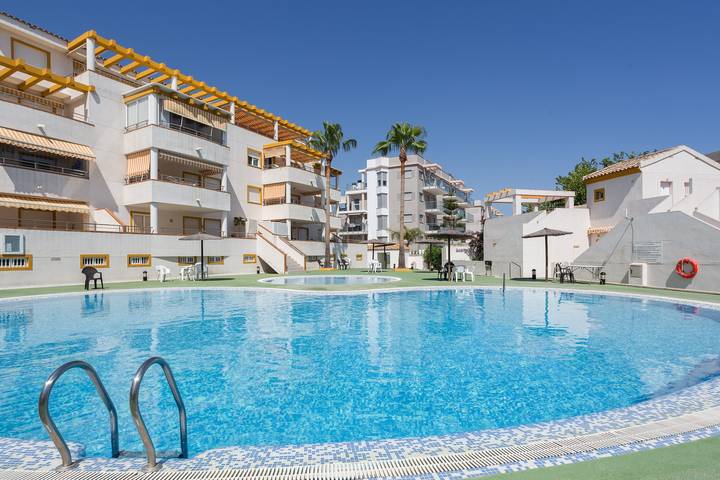 Ferienhaus für 7 Personen, mit Garten und Kinderpool in Oliva
