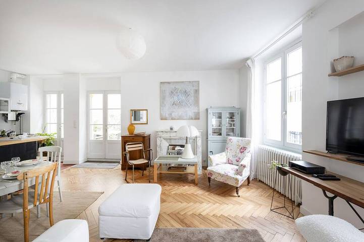 Gîte pour 3 personnes dans Basilique Saint-Seurin de Bordeaux