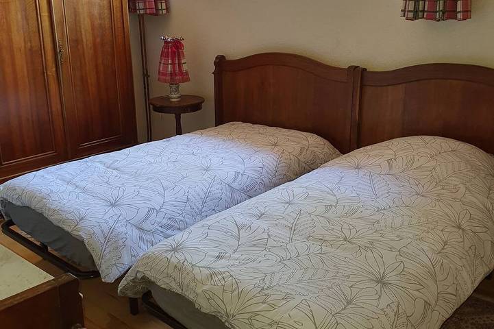 Ferienhaus für 13 Personen, mit Terrasse und Whirlpool sowie Garten in Verdun - 3