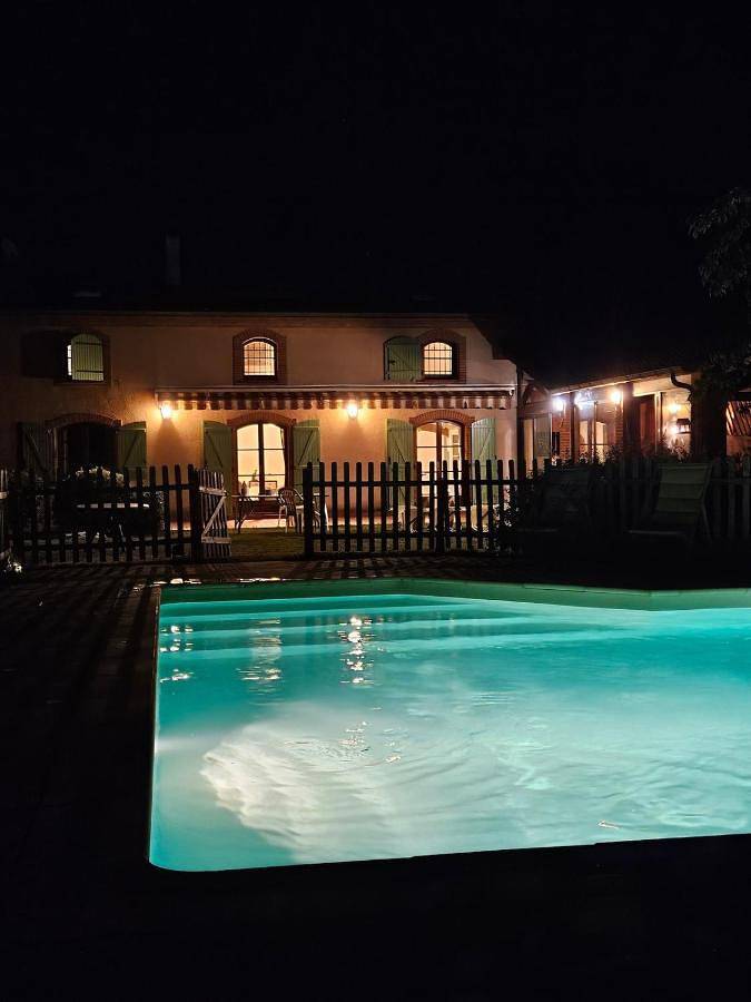 Villa avec piscine et clim pour 12 personnes aux portes de Toulouse in Belberaud, Canal du Midi