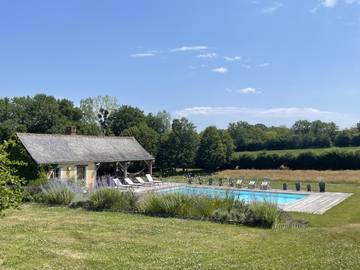 Chambre d’hôte pour 2 personnes, avec piscine et jardin dans la Sarthe