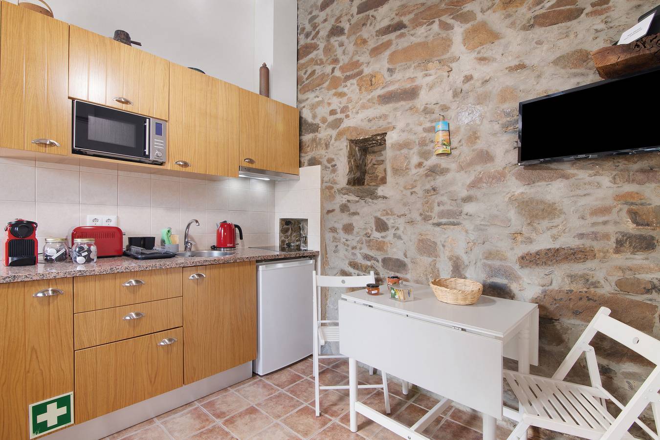 Casa rural 'Casa Das Colmeias' con vistas a la montaña, Wi-Fi y aire acondicionado in Giões, Distrito de Faro
