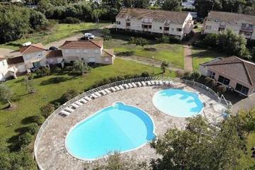 Gîte pour 6 personnes, avec jardin et piscine dans Plage Venga Di L Oru Santa Maria Poggio