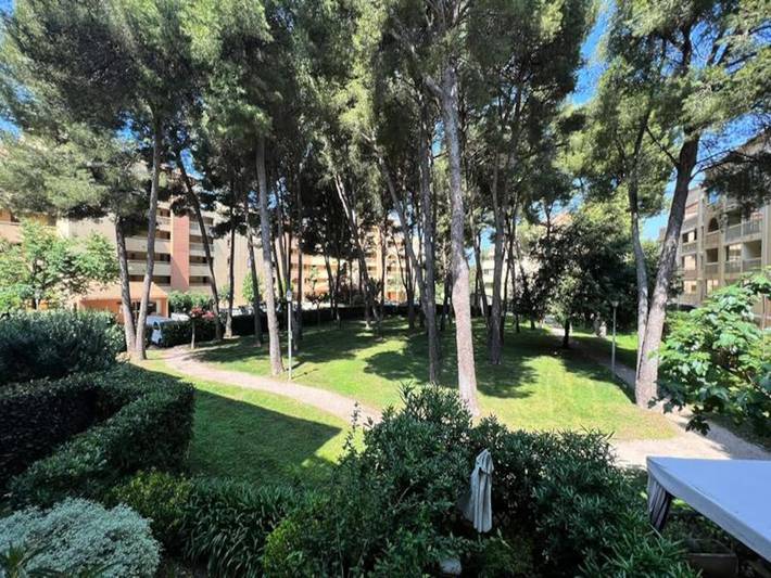 Gîte pour 6 personnes, avec piscine dans La Coudoulière