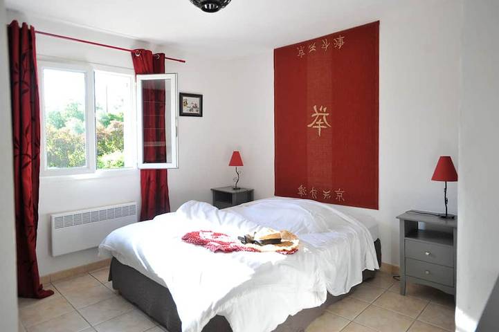 Location de vacances pour 10 personnes, avec jardin et terrasse, animaux acceptés à Ventiseri - 2