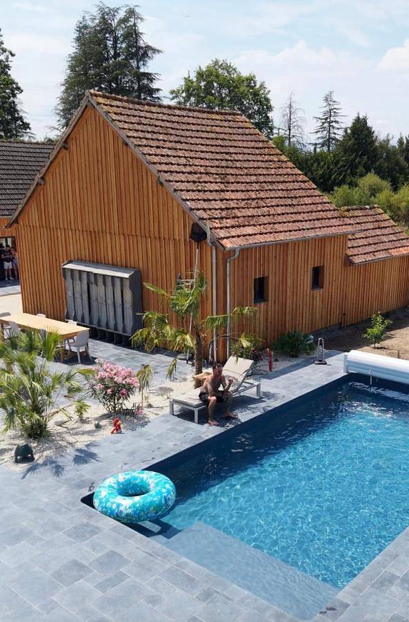 Maison d’hôte pour 2 personnes, avec jardin et terrasse ainsi que vue et piscine