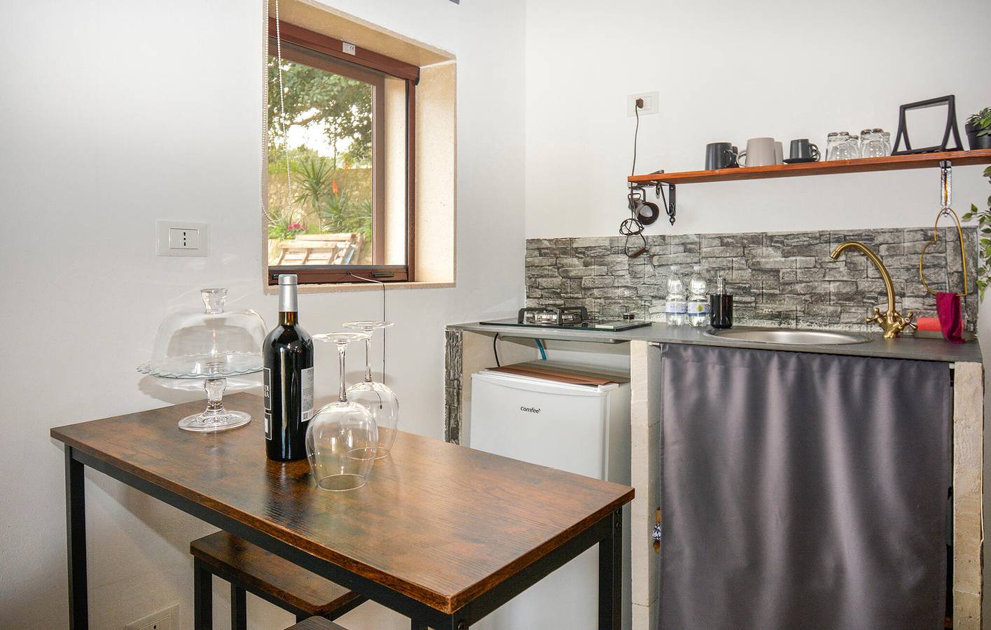 Gemütliche Ferienwohnung in der Nähe der Pizzeria Fonte und des Flusses Ippari – WLAN und Parkplatz inklusive in Comiso, Ragusa Provinz