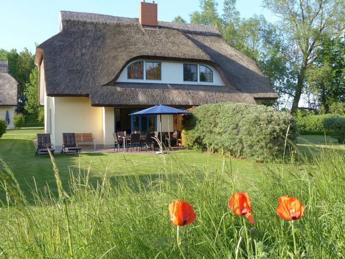 Ferienhaus für 9 Personen, mit Terrasse und Garten sowie Sauna in Poseritz