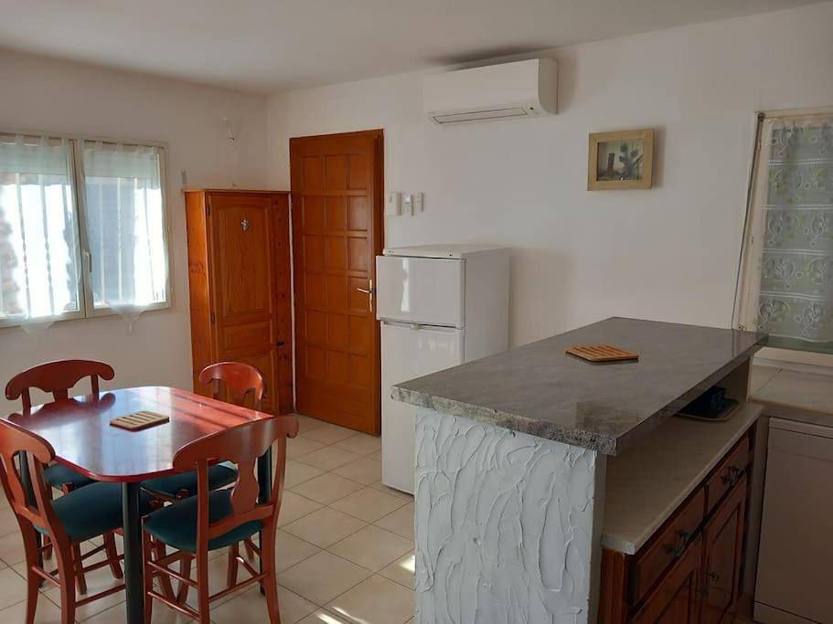 Geheel appartement, Two-Bedroom Apartment in Pia, Middellandse Zeekust (Frankrijk)