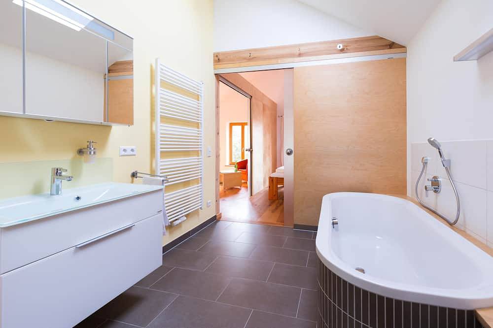 Ganze Wohnung, Moderne Ferienwohnung im Ökodorf Brodowin in Chorin, Britzer Platte