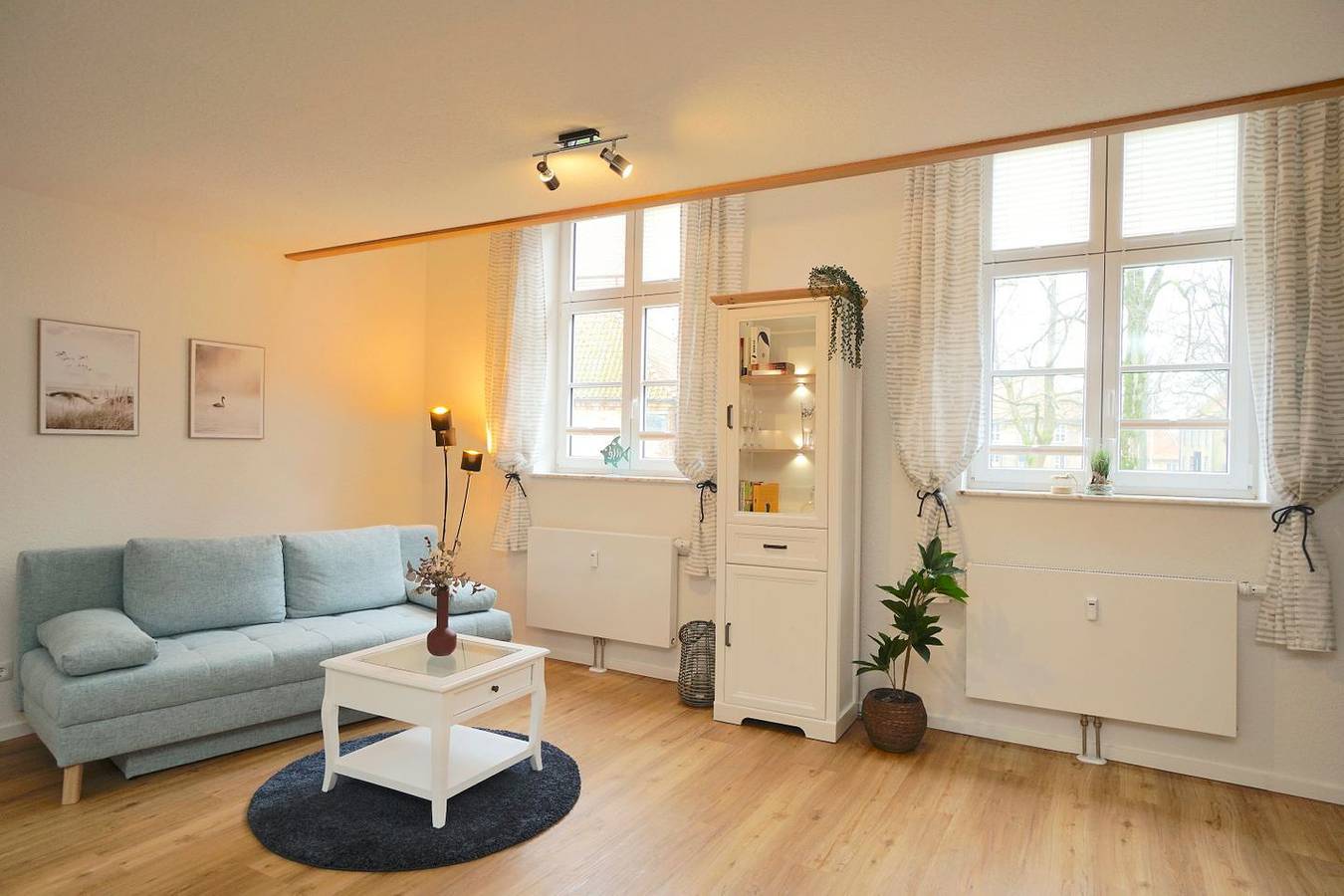 Ganze Wohnung, Ferienwohnung für bis zu drei Personen mit Blick auf den Schleswiger Dom in Schleswig, Schleswig & Umgebung
