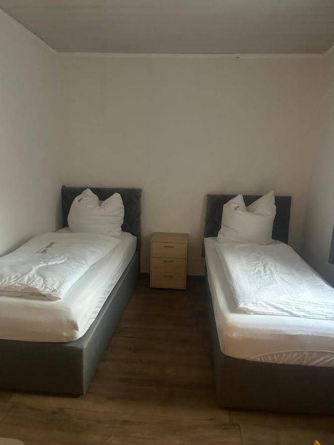 Appartement entier, Four-Room Apartment in Siegen (Allemagne), Arrondissement de Siegen-Wittgenstein