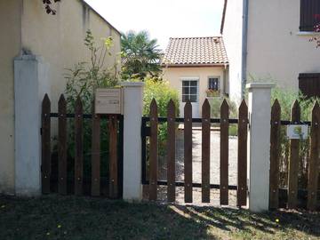 Gîte pour 2 personnes, avec terrasse à Cubjac