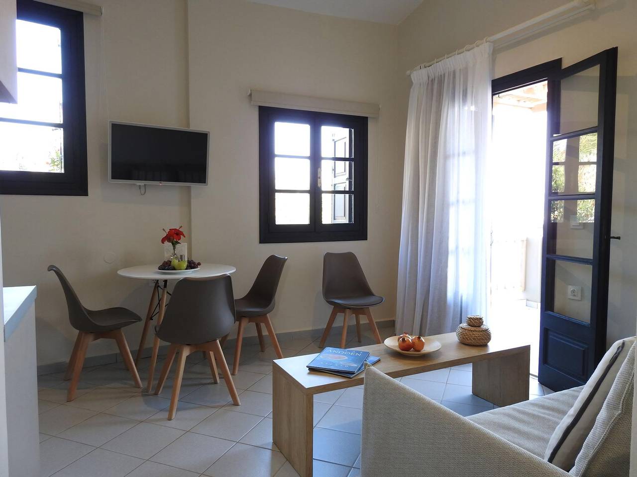 Endearing Crete Villa | Deluxe Villa with Sea View | 1 Bedroom | Air Conditioning & Sea Views | Stalis in Stalida, Iraklio-Heraklio region