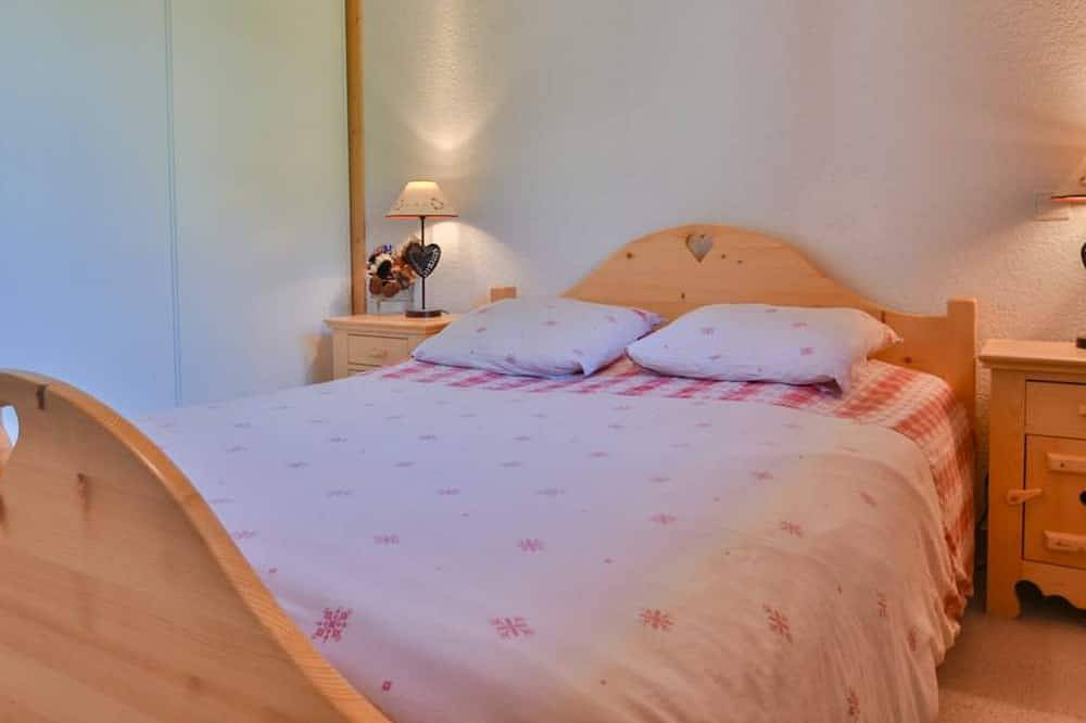 Entire apartment, Refuge F5: Lovely apartment near slopes! in Le Grand-Bornand, Annecy region