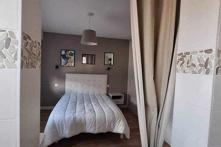Villa on the outskirts of Geneva, between the lake and the mountains in Douvaine, Thonon-les-Bains region