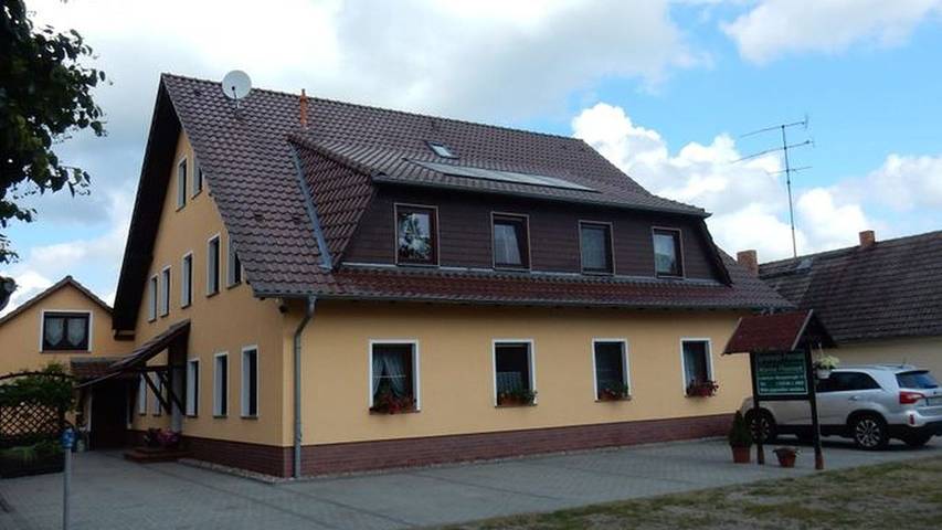 Room for 6 people, with garden - 1