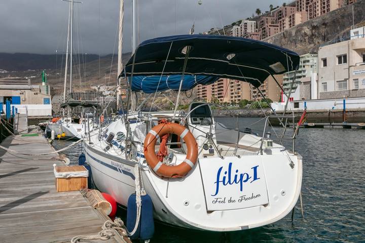 'Sleep On The Sea' with Sea View and Wi-Fi in Radazul Bajo, El Rosario