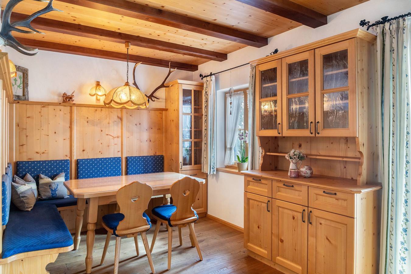 Ferienhaus 'Bletschers Hoamat' mit Bergblick, privater Terrasse und Wlan in Mittenwald, Bayerische Alpen