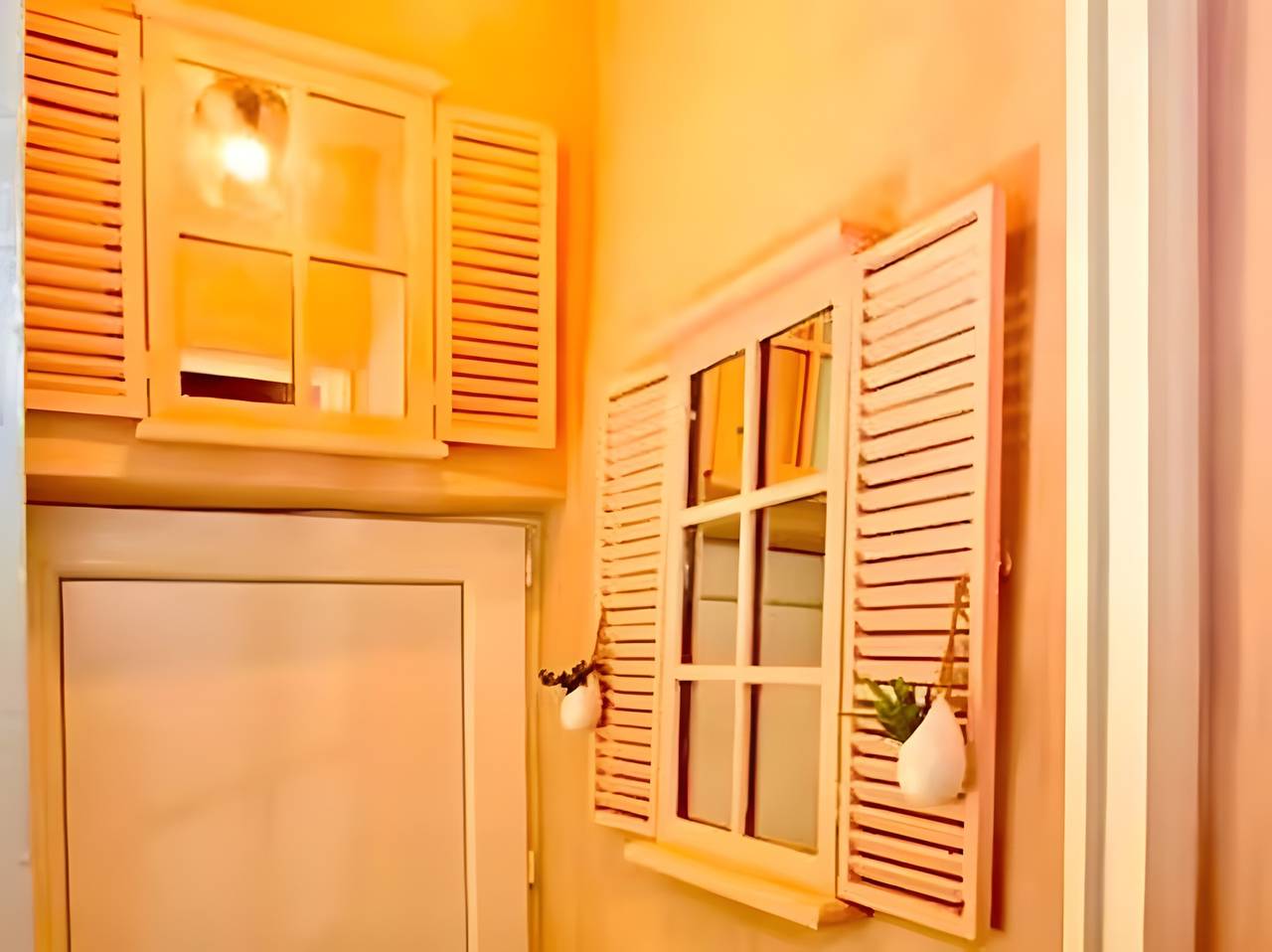 Entire studio, Studio Apartment 'Sublime  En Plein Centre' with Wi-Fi and Air Conditioning in Aix-en-Provence, Aix-en-Provence region