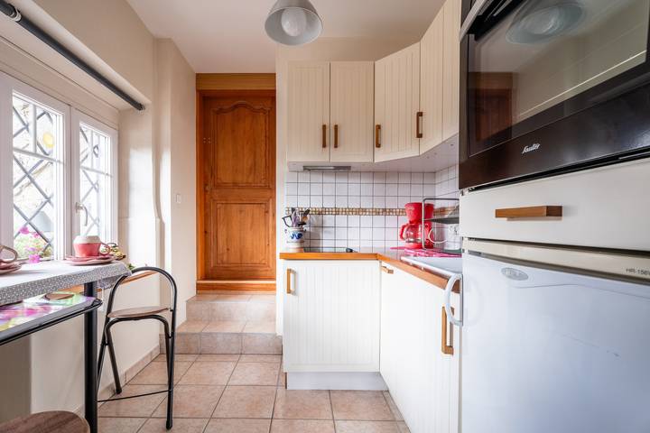 Studio entier, Studio 'Roteluft - Pablo' avec terrasse et Wi-Fi in Barr, Région de Sélestat-Erstein