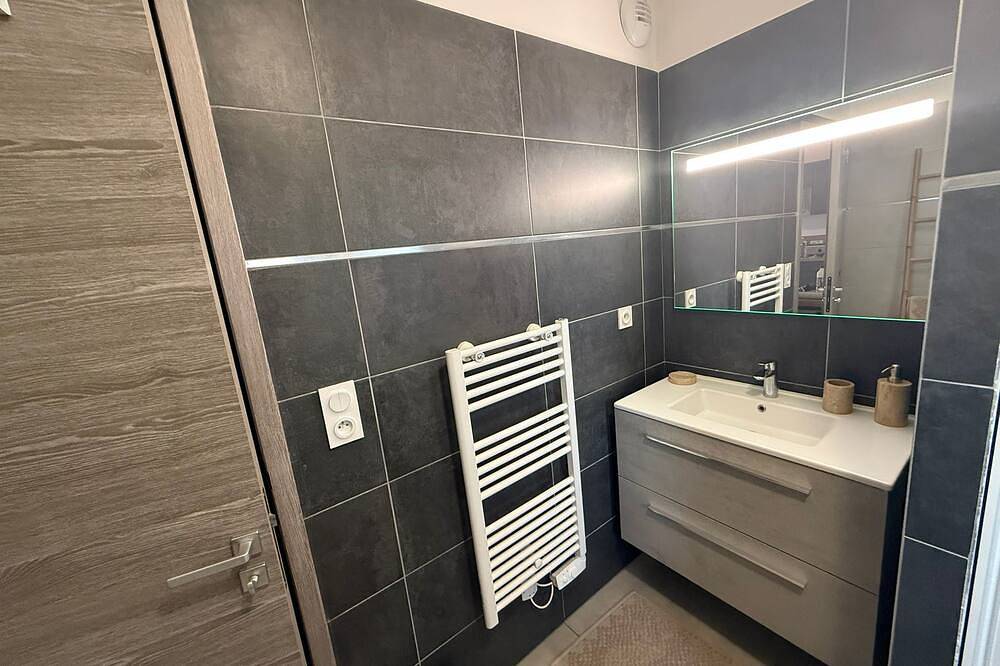 Appartement entier, Appartement avec terrasse à Furiani proche Bastia et commerces in Furiani, Cap Corse