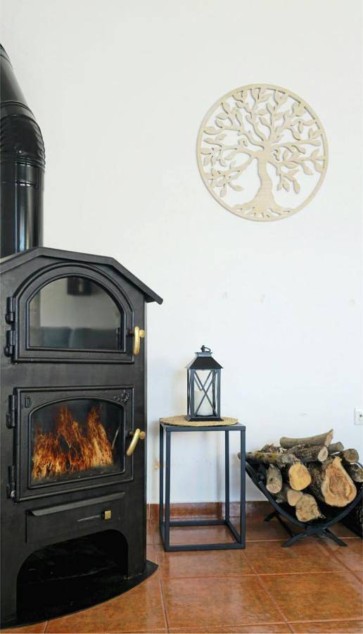 Apartamento de vacaciones para 5 personas, con vistas además de jardín y piscina, Se admiten mascotas en Vega de Granada